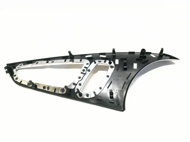 Audi A7 (2010 - 2014)  4G8867410 Передняя декоративная планка