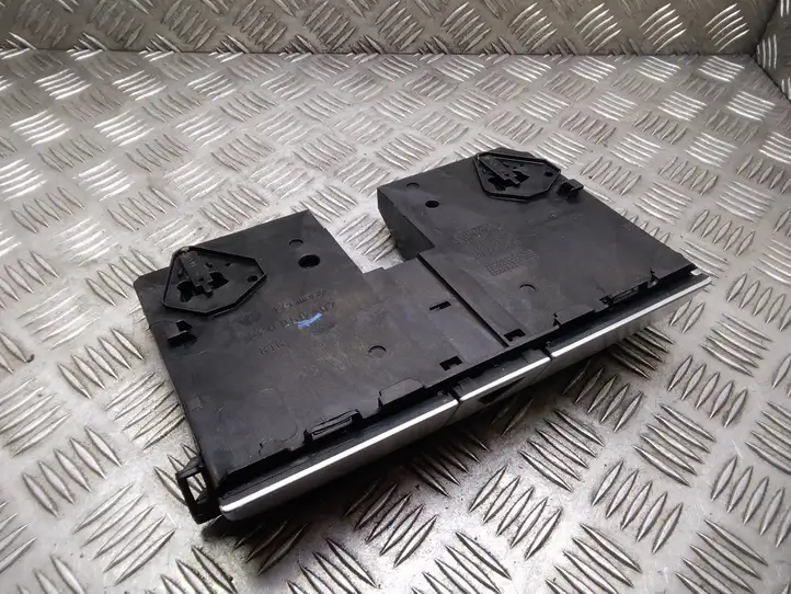 Volkswagen PASSAT B6 (2005 - 2010)  3C0858407 Выдвижной ящик