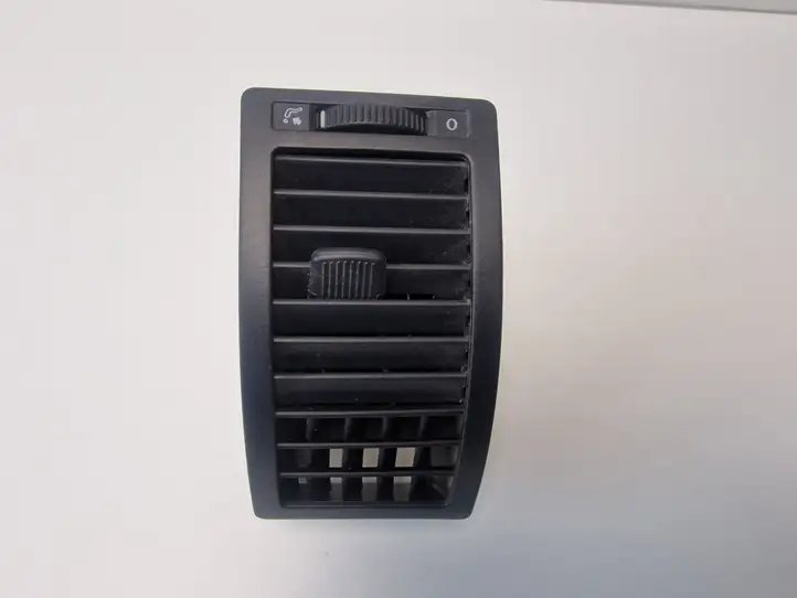 Volkswagen Polo (2005 - 2009) 6Q08197049B9 Боковой воздушный дефлектор — фото 1