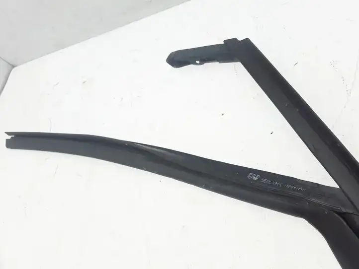 Dacia Jogger (2022 - )  803314014R Уплотнительная резина передней двери (на кузове)