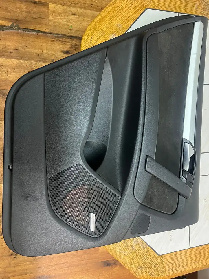 Audi Q7 4L (2005 - 2009) 4l0867305B Обшивка задней двери — фото 1
