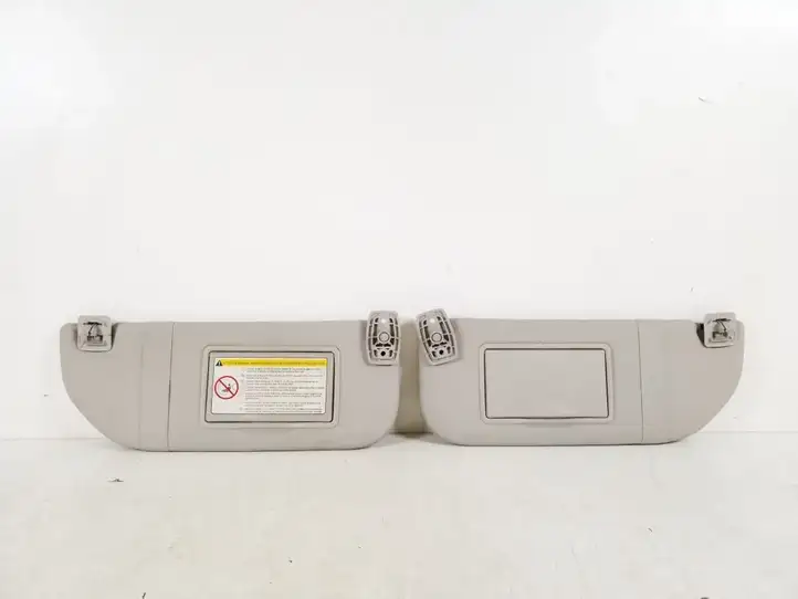 Toyota Aygo (2005 - 2008)   Щиток от солнца