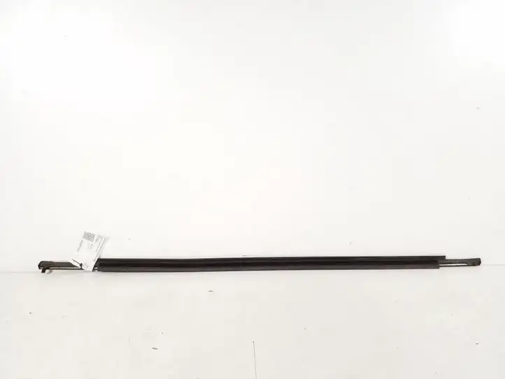 Toyota Avensis T250 (2006 - 2009) 75710-20491 Накладка стекла передней двери — фото 2
