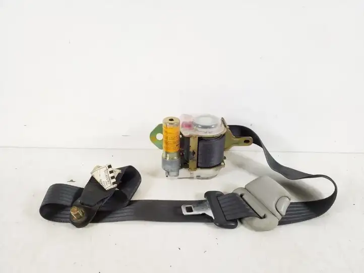 Toyota Yaris Verso (1999 - 2005) 73210-52130 Передний ремень безопасности — фото 1
