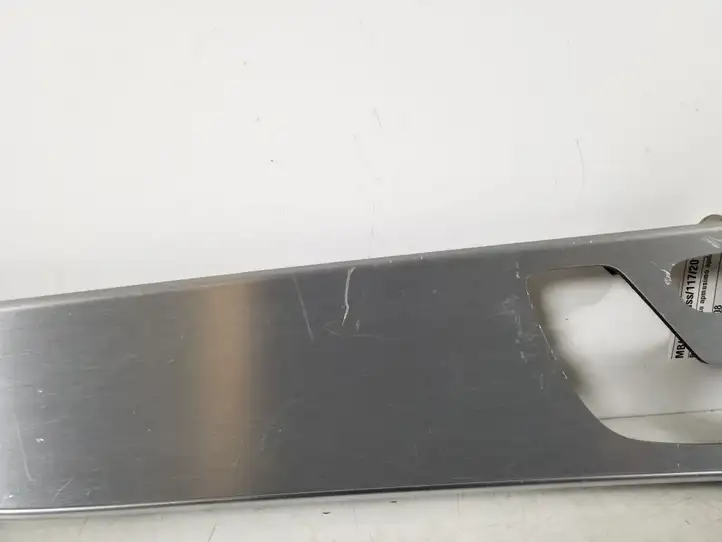 Mercedes-Benz CLA C117,X117,W117 (2013 - 2019) A2057208308 Декоративная накладка передней двери — фото 2