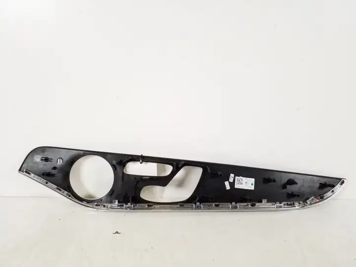 Mercedes-Benz CLA C117,X117,W117 (2013 - 2019) A2057208308 Декоративная накладка передней двери — фото 4