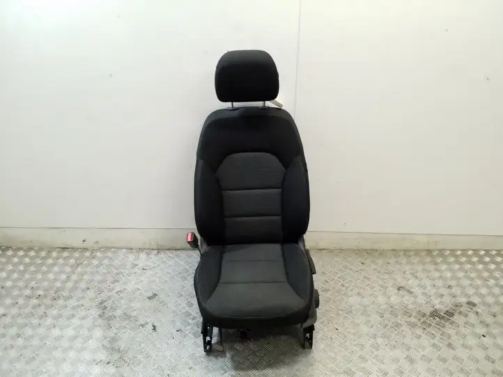 Mercedes-Benz B-class W246 (2011 - 2014) Переднее сиденье водителя — фото 1
