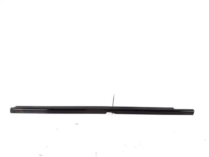 Mercedes-Benz E W212 (2009 - 2016) A2127250365 Накладка стекла передней двери — фото 1