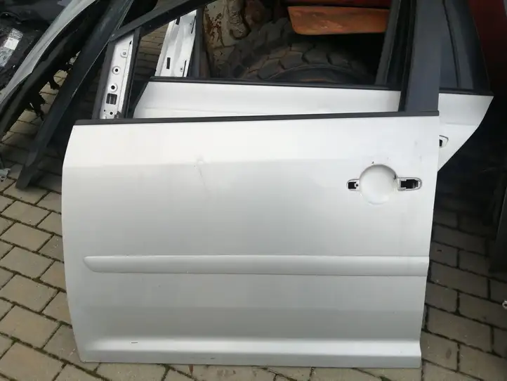 Volkswagen Touran I (2003 - 2010) Дверь — фото 1