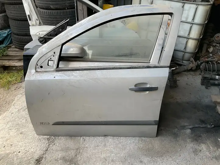 Opel Astra H (2004 - 2009) Дверь — фото 1