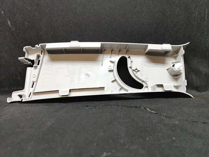 Toyota Aygo AB40 (2014 - 2018) 624110H070B Верхняя обшивка стойки B — фото 2