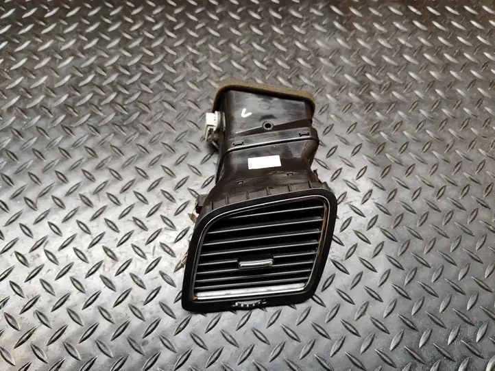 Seat Alhambra (Mk2) (2010 - 2017) 7N0819703D Боковой воздушный дефлектор — фото 3