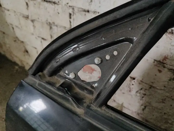 Suzuki Forenza (2003 - 2010) Дверь — фото 3