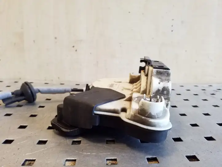 Volkswagen PASSAT B8 (2015 - ) 5E2837016 Замок передней двери — фото 5