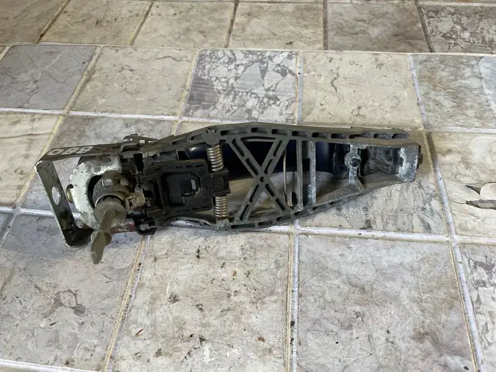 Volkswagen Touran I (2003 - 2010) 1T0837885 Наружная ручка двери — фото 6
