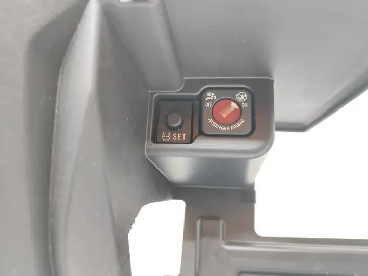 Toyota Aygo AB40 (2014 - 2018) 553030H050 Нижняя отделка панели приборов — фото 4