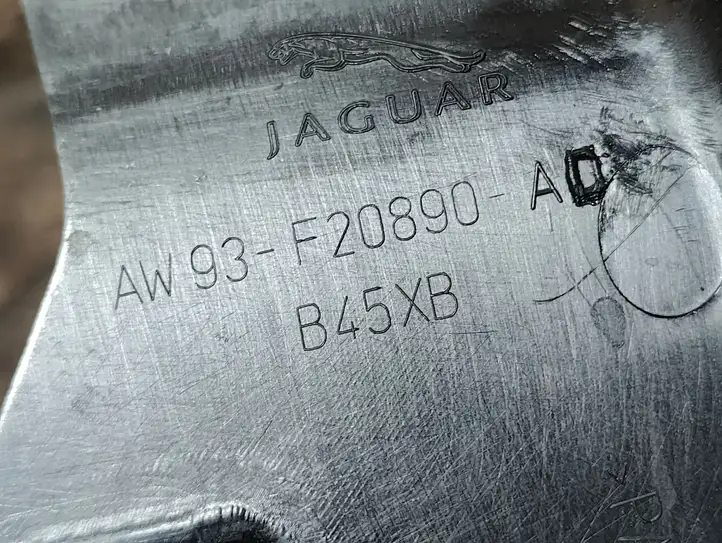 Jaguar XJ X351 (2009 - 2019) AW93F20890AD Прочая отделка передней двери — фото 3