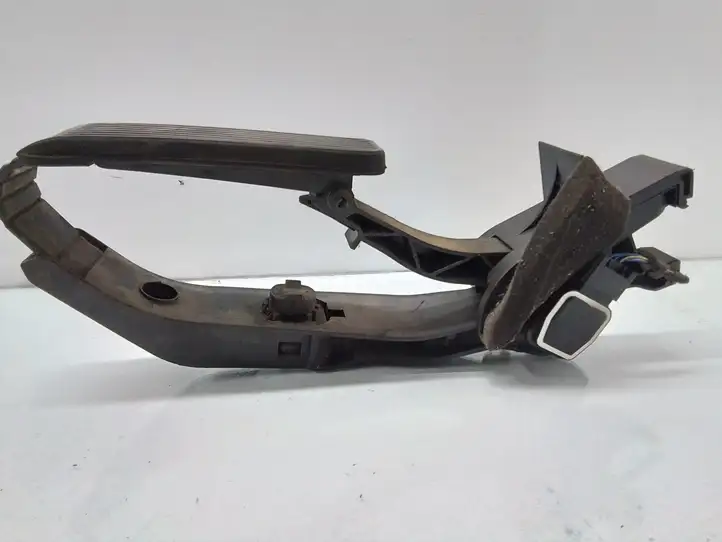 Mercedes-Benz E W211 (2002 - 2009)  A21130100001 Педаль акселератора