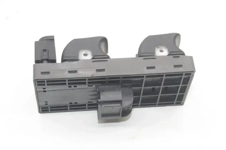Audi A5 8T 8F (2007 - 2011) 8K0959851D Кнопка фаркопа в багажнике — фото 3