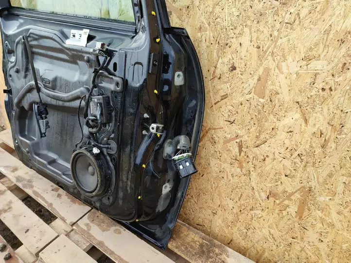 Ford C-MAX II (2010 - 2015) Дверь — фото 7