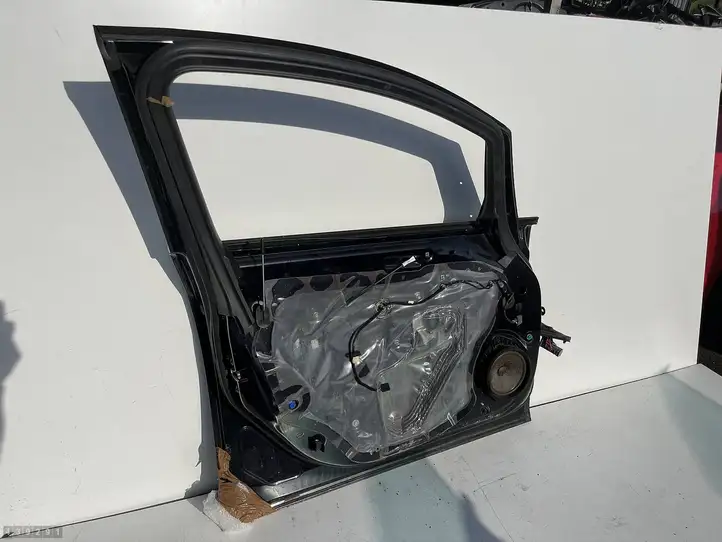 Opel Astra J (2009 - 2012) Дверь — фото 2