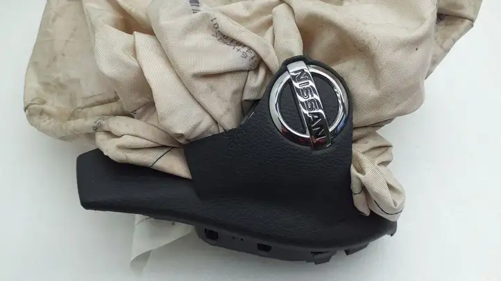 Nissan Qashqai (2013 - 2017) 985104EA1A Подушка безопасности руля — фото 3