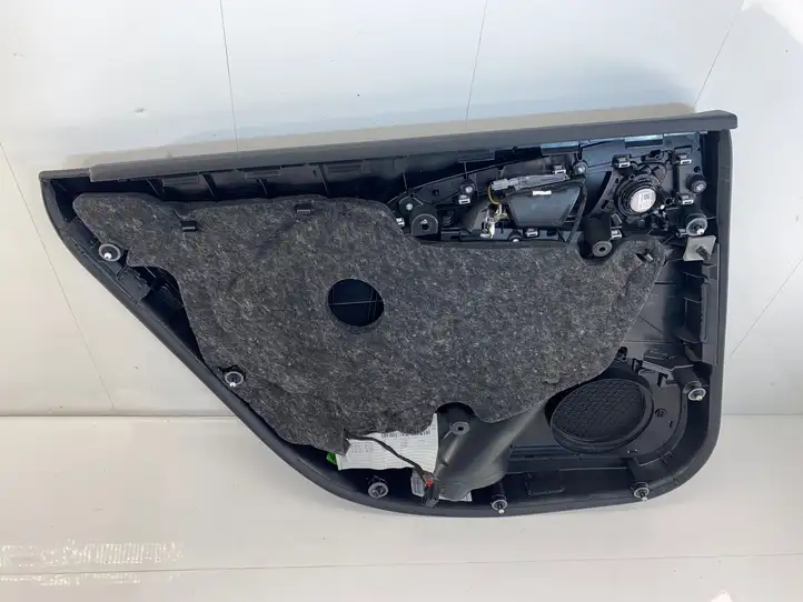 Audi A6 C7 (2014 - 2018) 4G0867306A Обшивка задней двери — фото 4