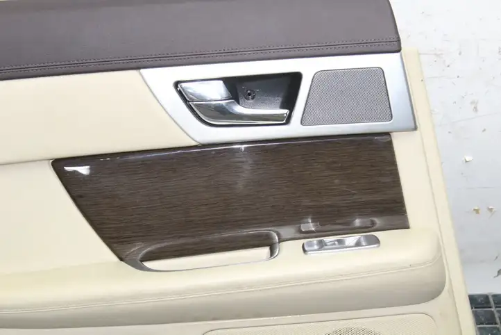 Jaguar XF X250 (2007 - 2015) Обшивка задней двери — фото 2