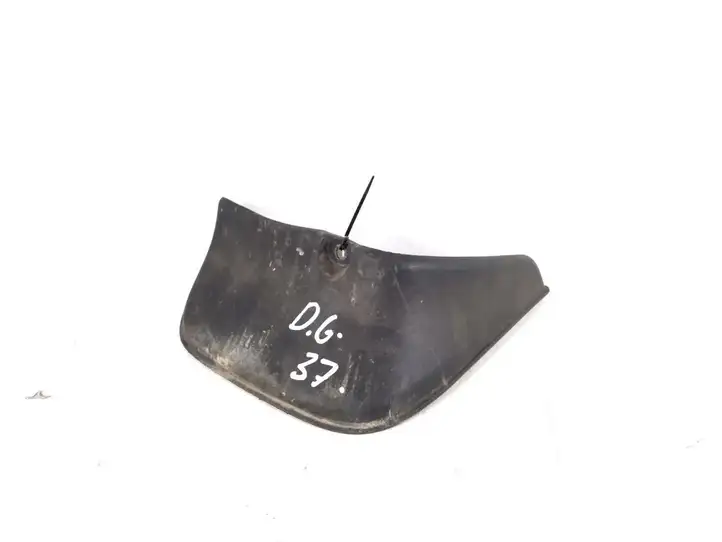 Toyota Corolla E120 E130 (2000 - 2004) 76625-12490 Задний брызговик — фото 1