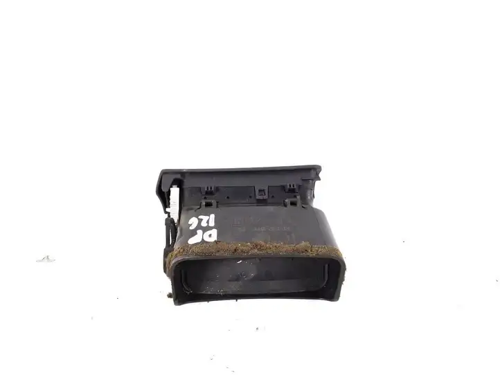 Toyota Corolla E120 E130 (2000 - 2004) 55650-02020 Боковой воздушный дефлектор — фото 2