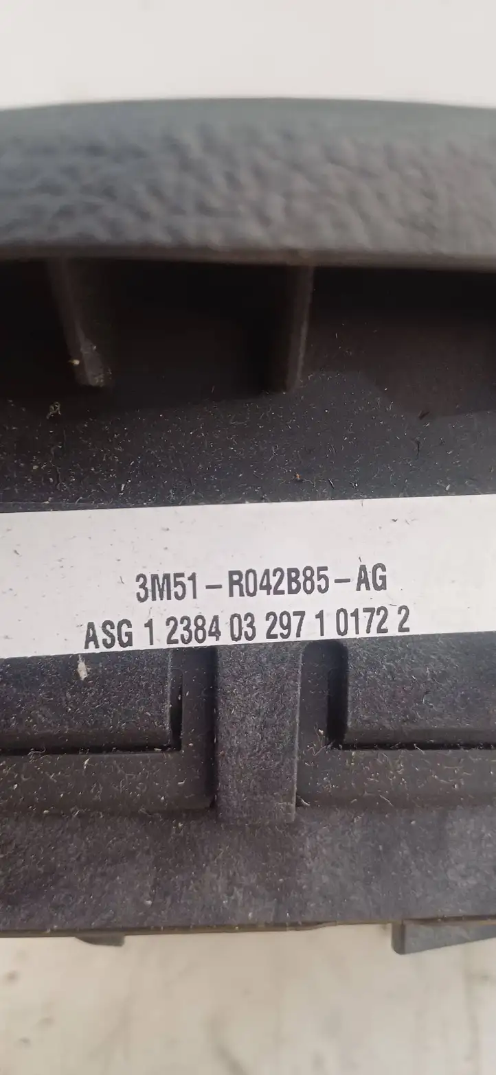 Ford Focus C-MAX (2003 - 2010) 3M51R042B85AG Подушка безопасности руля — фото 2