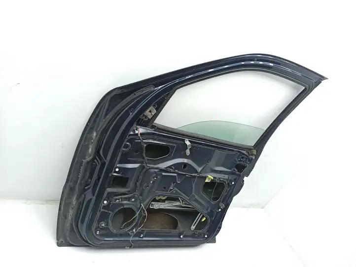 Mercedes-Benz ML W163 (1997 - 2005)   Дверь