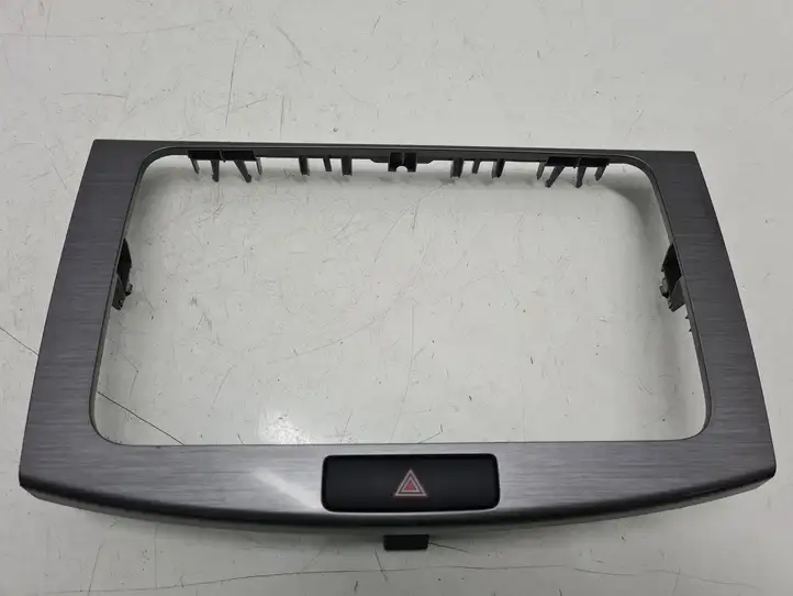 Volkswagen PASSAT B7 (2011 - 2014)  3AA858069F Отделка радио/ навигации