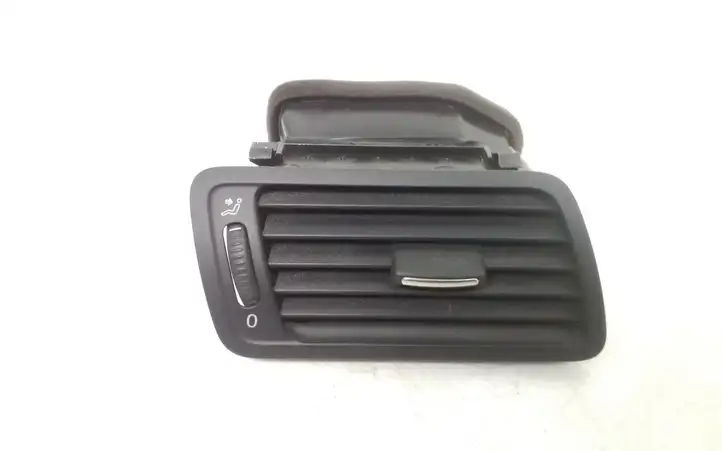 Volkswagen PASSAT B6 (2005 - 2010) 3C1819702E Боковой воздушный дефлектор — фото 1