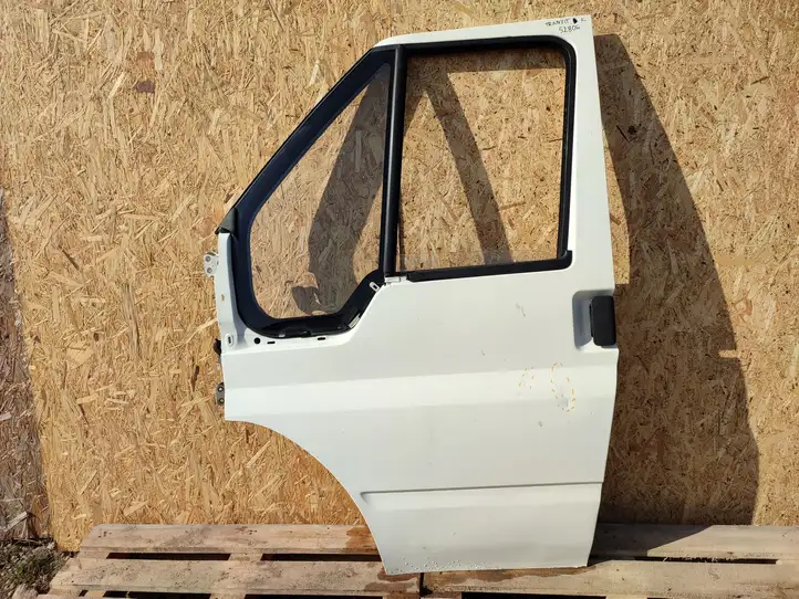 Ford Transit (2000 - 2006) Дверь — фото 1