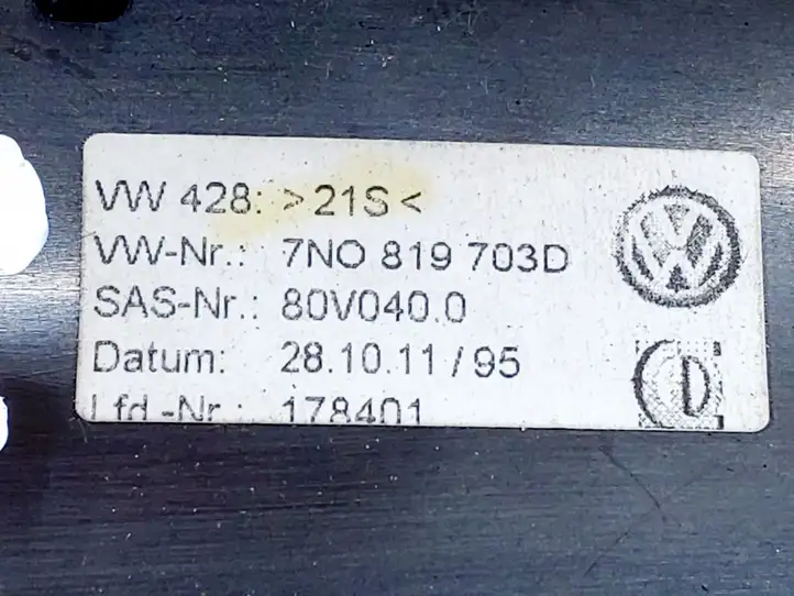 Volkswagen Sharan (2010 - 2015) 7N0819703D Воздушная решетка панели — фото 3