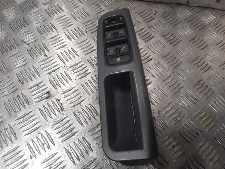 Volvo V50 (2004 - 2008) 30658444 Кнопка стеклоподъемников — фото 1