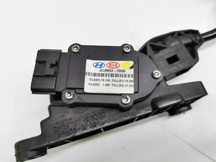 Hyundai ix35 (2013 - 2019) DH327272S000 Датчик ускорения — фото 4