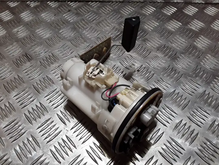 Toyota Corolla Verso AR10 (2004 - 2009) 770200F010 Топливный насос (в баке) — фото 1