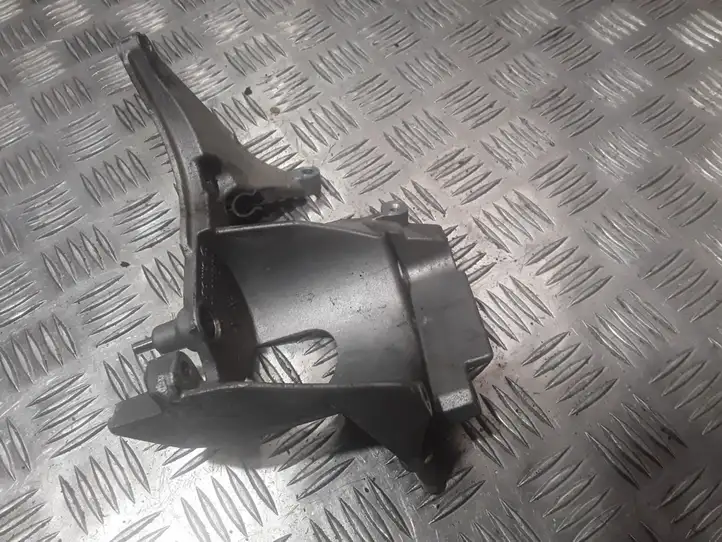 Peugeot 308 (2007 - 2013) 9672309780 Кронштейн топливного насоса — фото 1