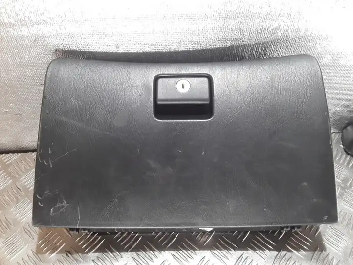 Toyota Corolla E120 E130 (2000 - 2004) 5555102070 Бардачок в сборе — фото 1