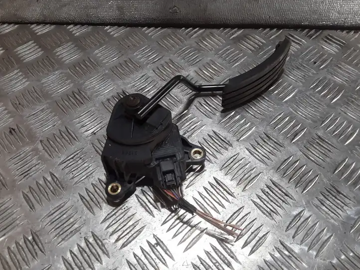 Renault Scenic II - Grand scenic II (2003 - 2006) 8200159647 Педаль акселератора — фото 1