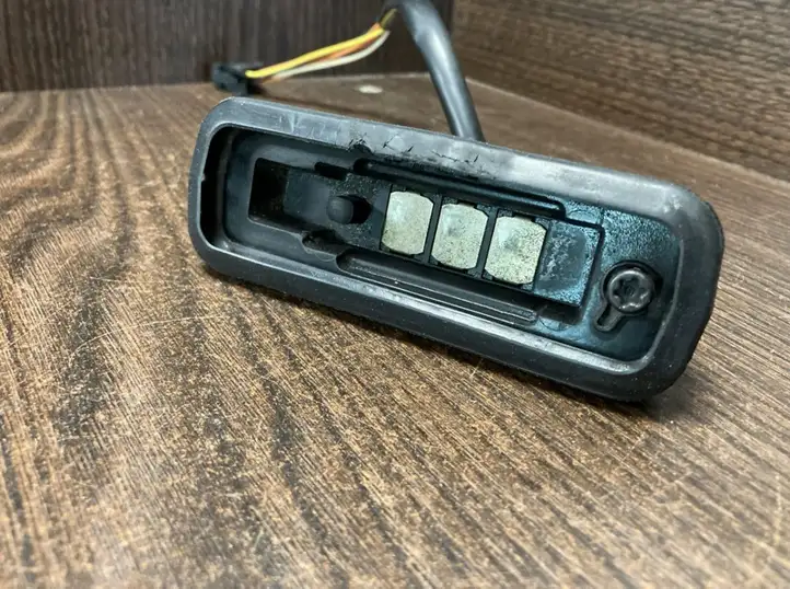 Renault Trafic II (X83) (2002 - 2014) 8200139742 Контакт двери — фото 3
