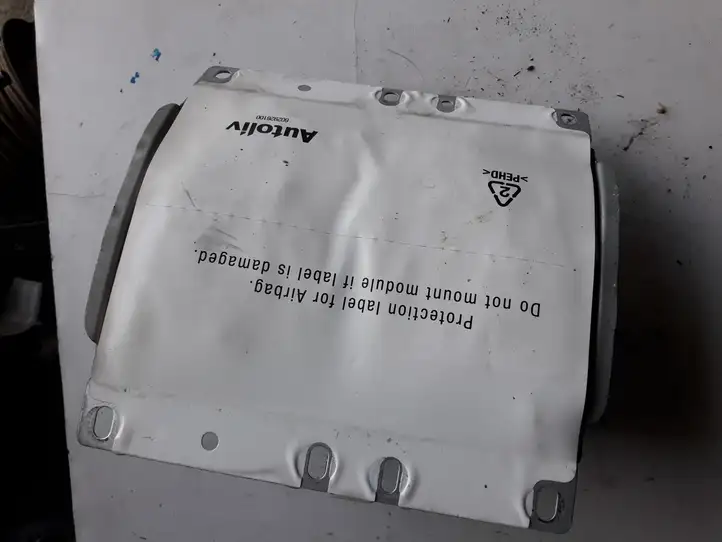 Volvo V50 (2004 - 2008) Подушка безопасности пассажира — фото 3