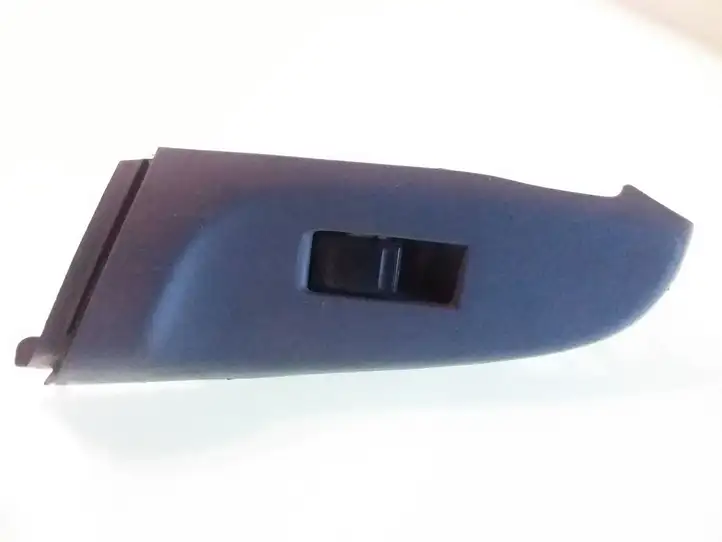 Nissan Almera N16 (2000 - 2010) Кнопка стеклоподъемников — фото 1