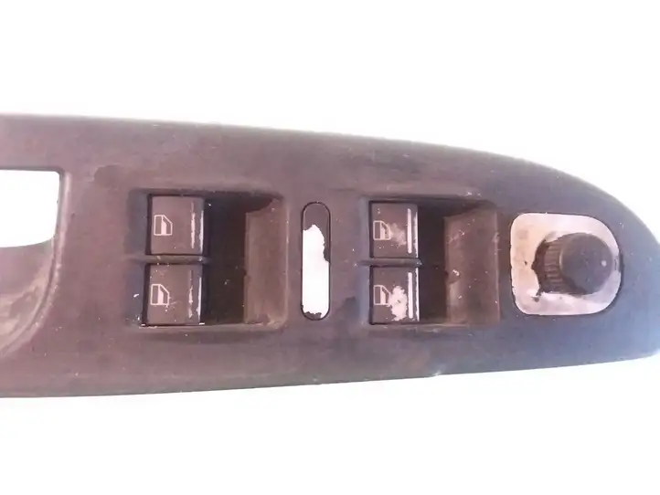 Volkswagen PASSAT B6 (2005 - 2010) 3C2867172 Накладка кнопки стеклоподъемника — фото 2