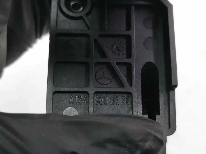 Mercedes-Benz A W169 (2004 - 2012)  A1248800320 Ручка капота