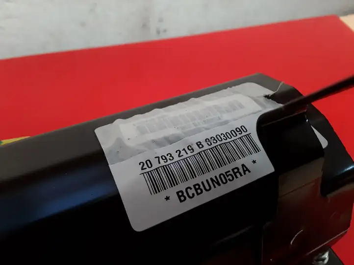 Opel Antara (2011 - 2017) 20793219 Подушка безопасности пассажира — фото 4