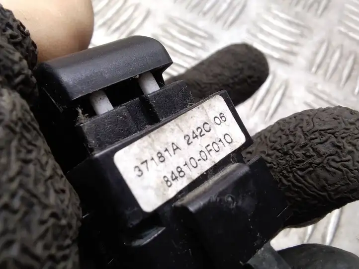 Toyota Corolla Verso AR10 (2004 - 2009) 848100F010 Блок кнопок стеклоподъемников — фото 3