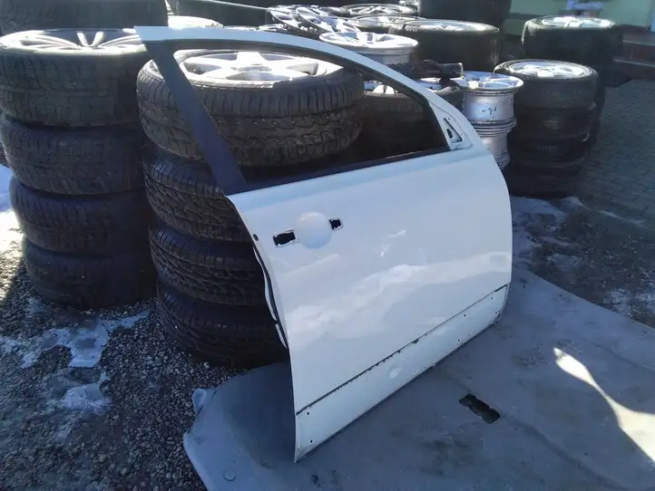 Nissan Qashqai (2010 - 2013) Дверь — фото 4